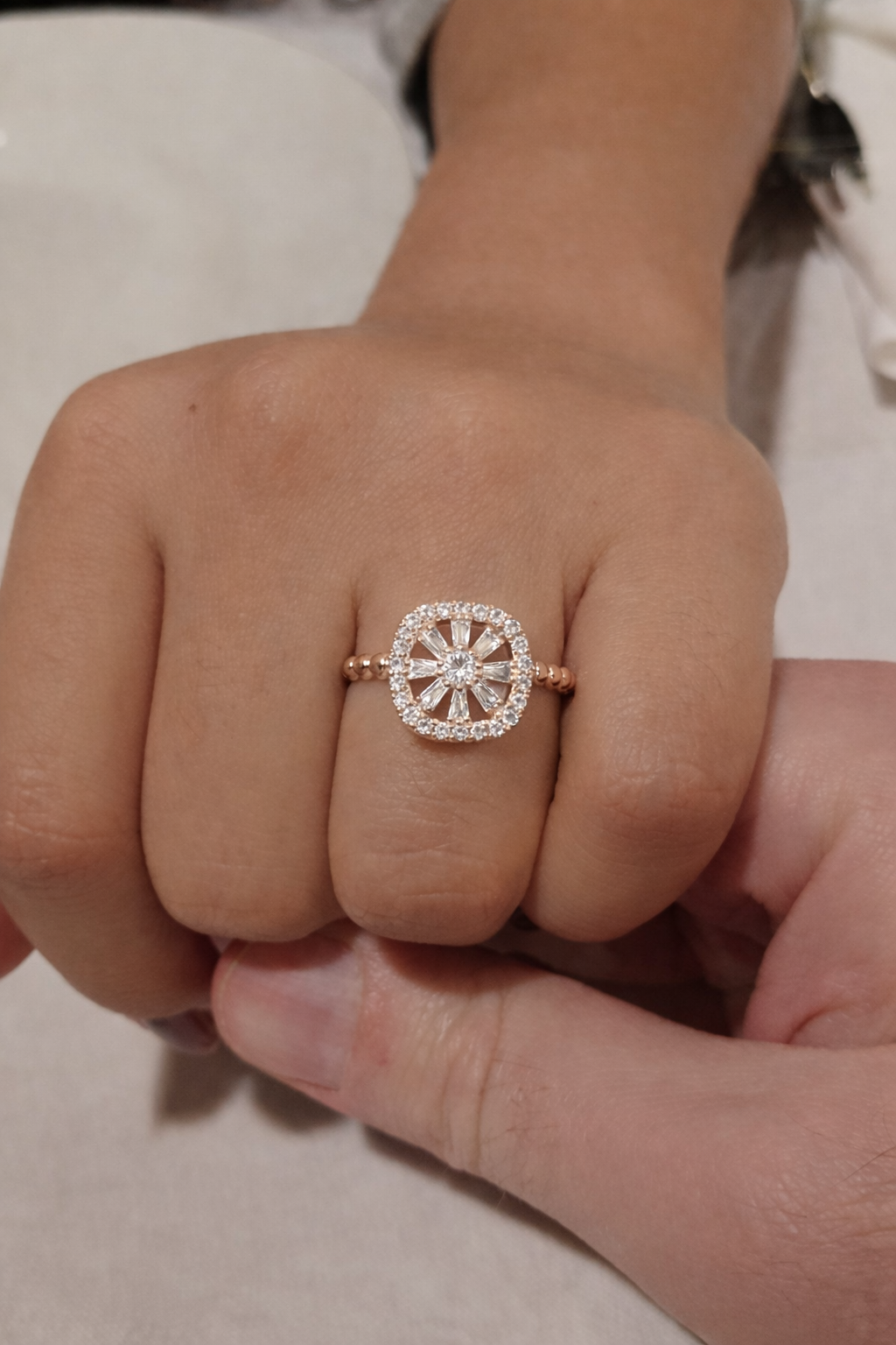 Elegant Halo Sunburst Zircon Rose Gold-Plated Statement Ring