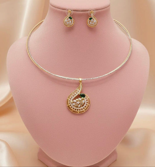 Elegant Paisley Green Stone Pendant Necklace Set with Matching Earrings