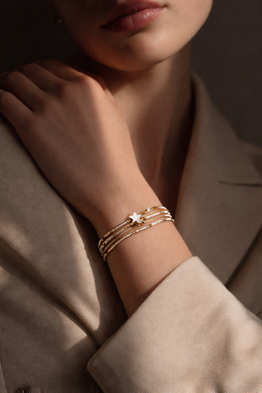 Elegant Dual-Tone Star Charm Adjustable Bracelet for Women