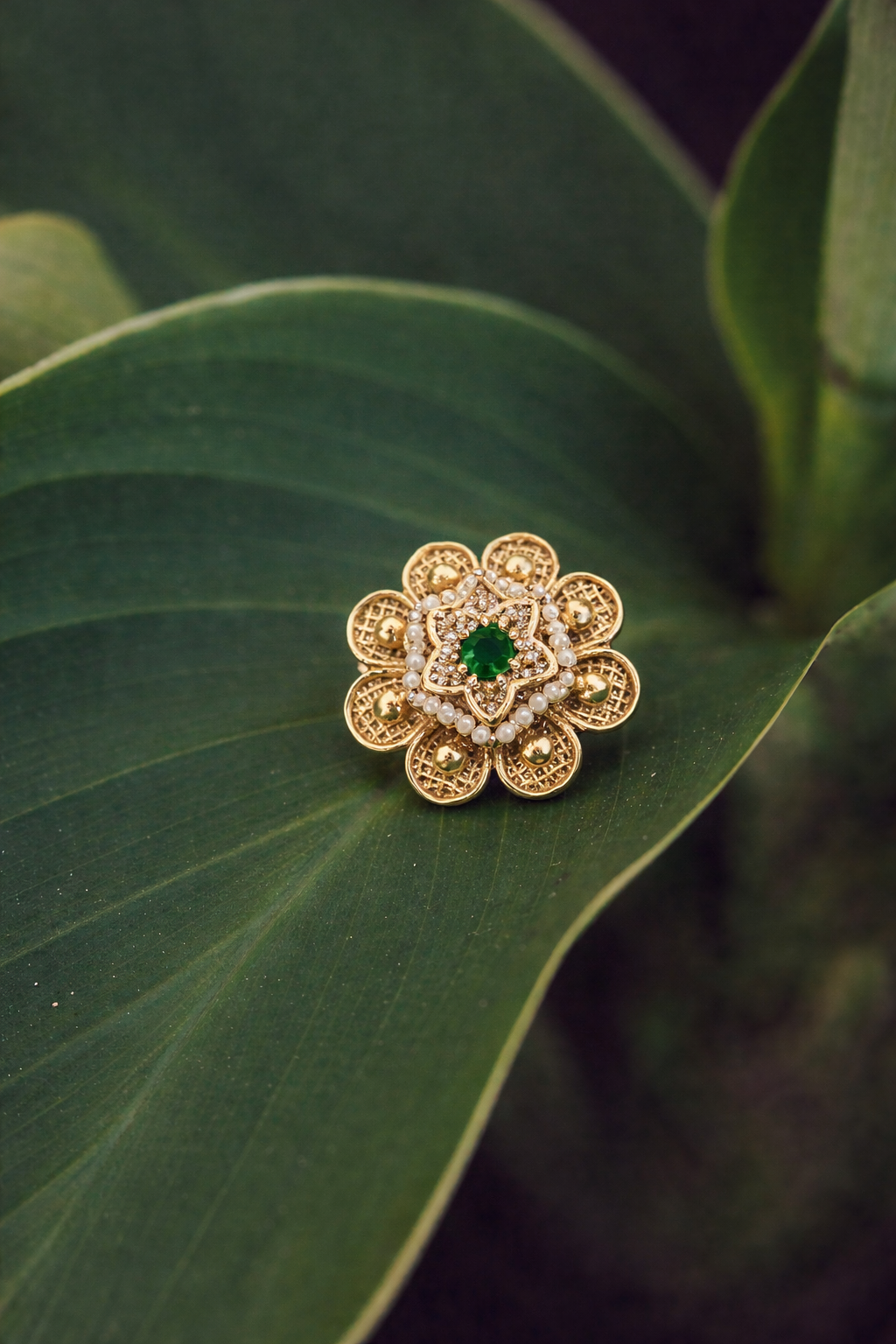 Emerald Green Stone Floral Gold Ring with Pearl Detailing