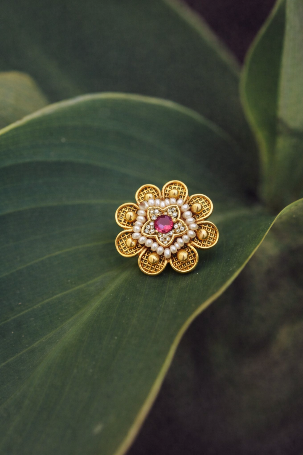 Elegant Floral Gold Ring with Ruby Stone and Pearl Border