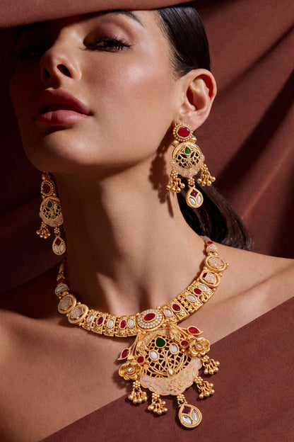Royal Antique Gold Kundan Filigree Pendant Necklace Set with Earrings