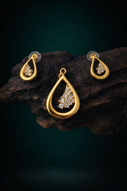 Elegant Gold-Plated Teardrop Crystal Pendant Set with Matching Earrings