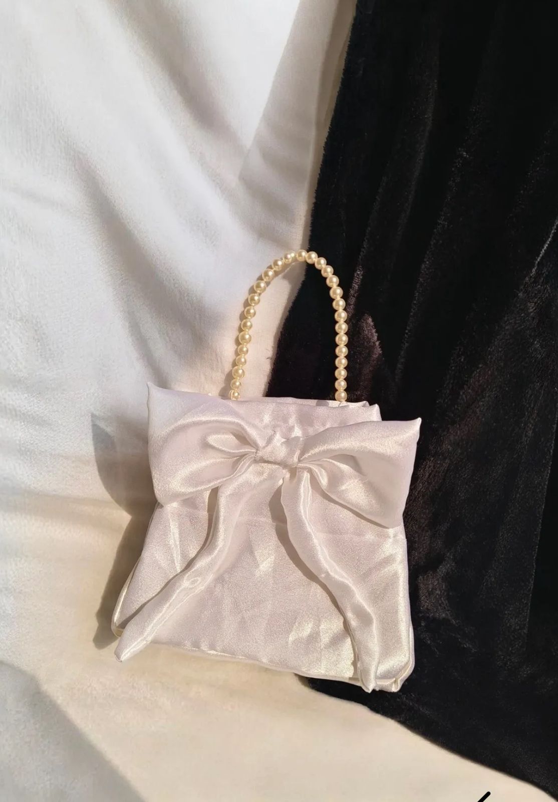 Elegant White Satin Bow Pearl Handle Mini Bag