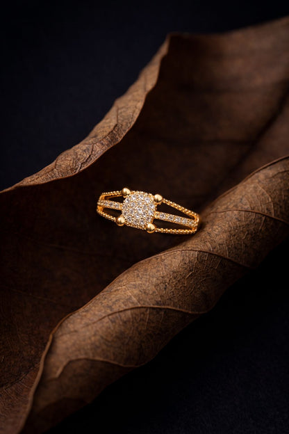 Elegant Gold Diamond Cluster Ring with Split Band & Beaded Detailing