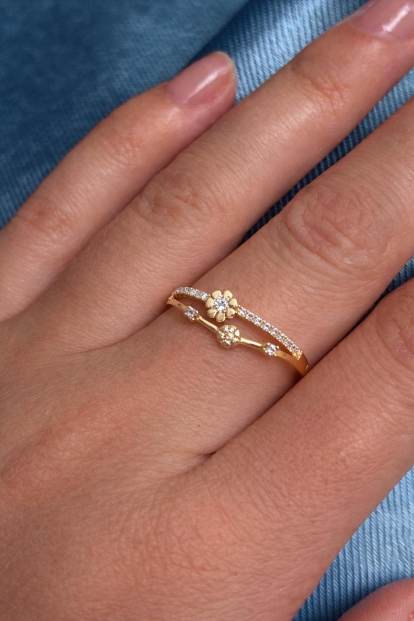 Delicate Gold Floral Diamond Ring with Split Band & Pavé Accents