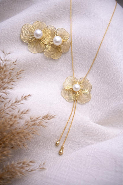 Elegant Gold Floral Pearl Jewelry Set with Pendant Necklace & Stud Earrings