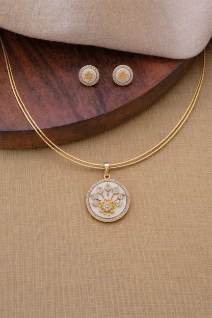 Elegant Floral Medallion Pendant Necklace Set with Stud Earrings