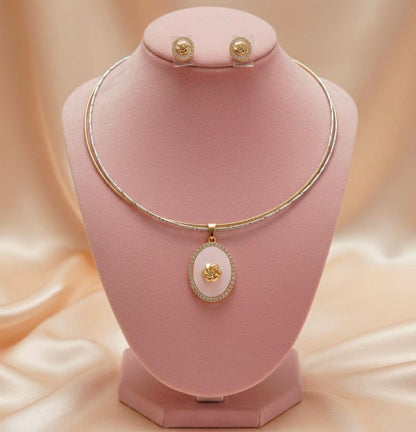 Elegant Oval Floral Pendant Necklace Set with Matching Stud Earrings