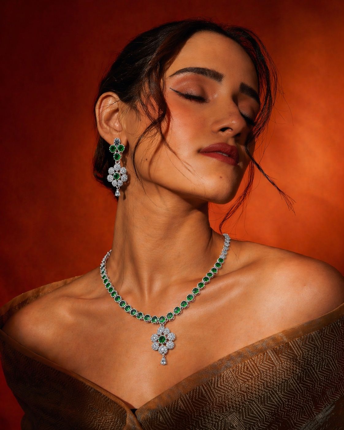Emerald Bloom Diamond Necklace Set – Floral Elegance by KRISHAURA