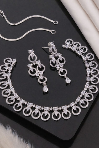 Elegant Emerald Green Crystal Designer Necklace Set with Long Earrings